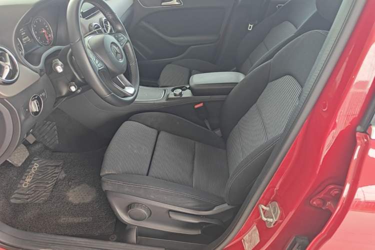 Used Mercedes-Benz B-Class 2016 B 180 Left Front Seat