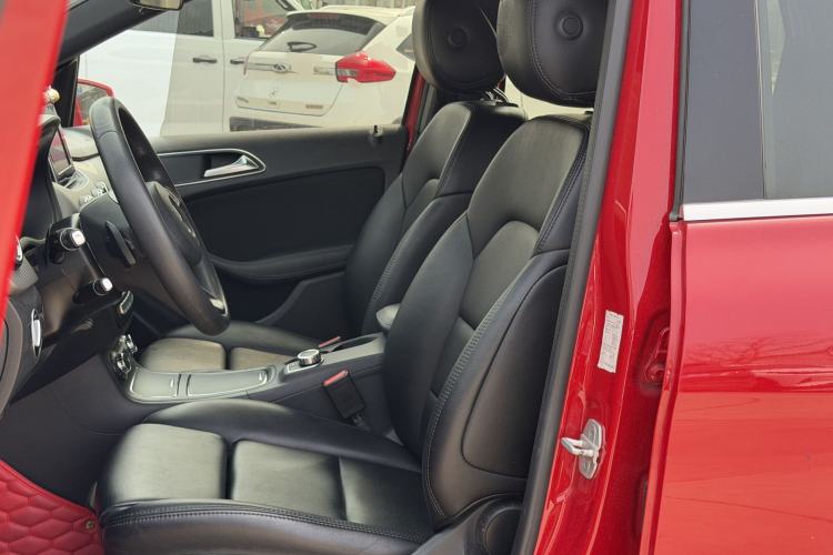 Used Mercedes-Benz B-Class 2016 B 180 Left Front Seat