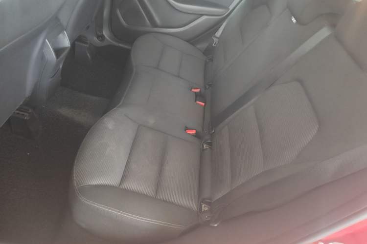 Used Mercedes-Benz B-Class 2016 B 180 Left Rear Seat
