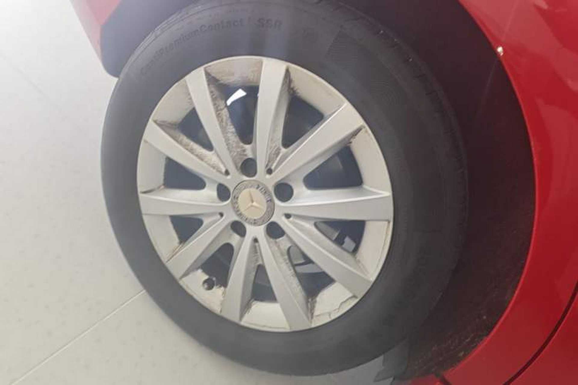 Used Mercedes-Benz B-Class 2016 B 180 Right Rear Wheel Hub