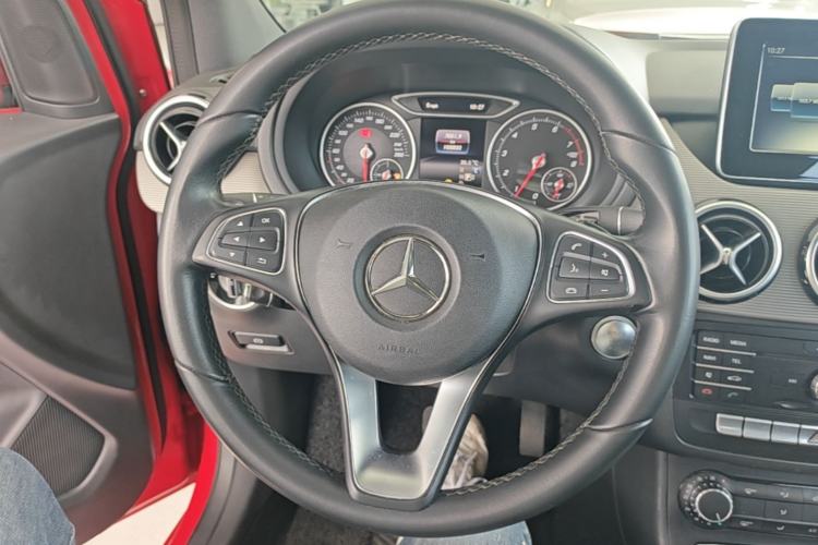 Used Mercedes-Benz B-Class 2016 B 180 Steering Wheel