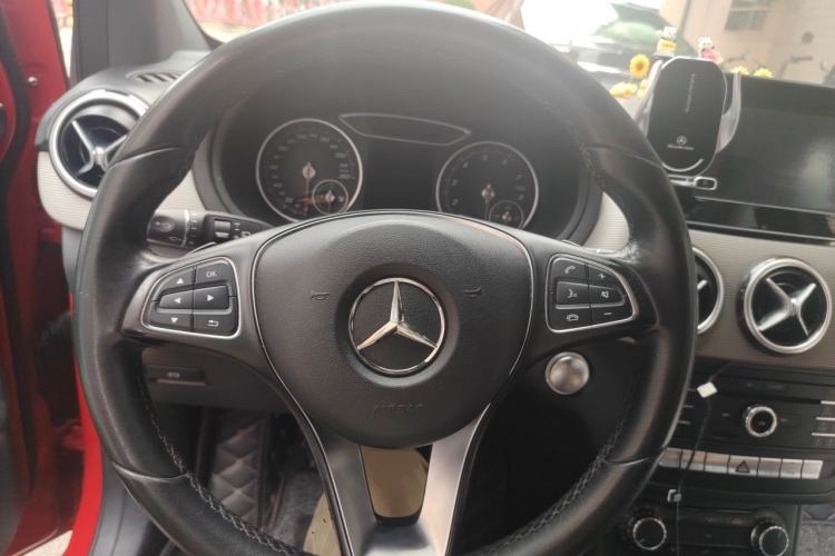 Used Mercedes-Benz B-Class 2016 B 180 Steering Wheel