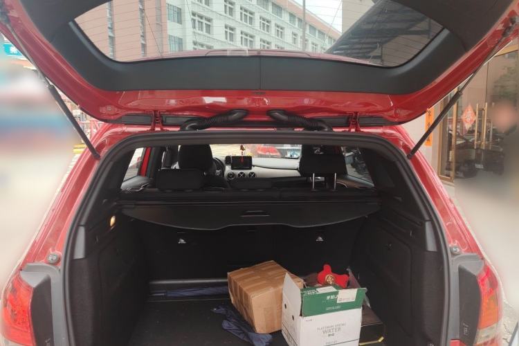 Used Mercedes-Benz B-Class 2016 B 180 Trunk