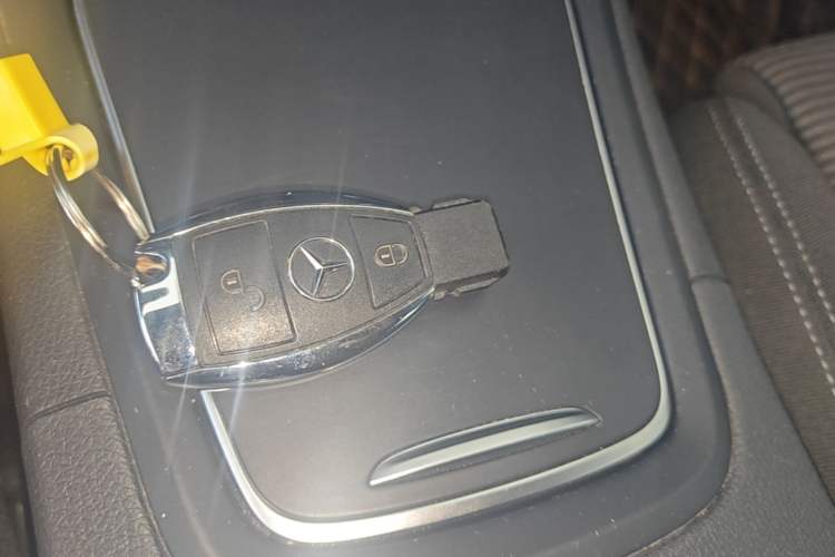 Used Mercedes-Benz B-Class 2016 B 180 Vehicle Key