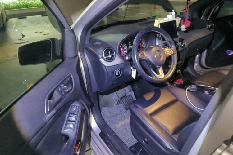 Used Mercedes-Benz B-Class 2016 B 200 Exclusive Edition Driver Seat