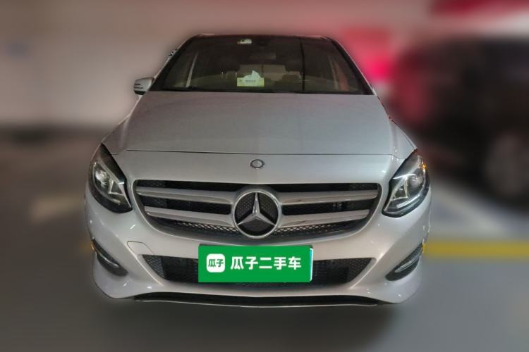 Used Mercedes-Benz B-Class 2016 B 200 Exclusive Edition Front
