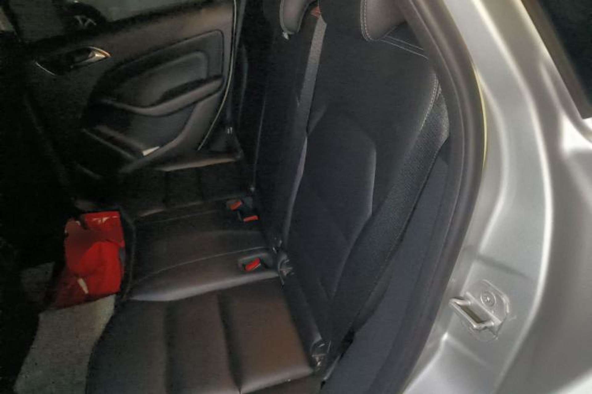 Used Mercedes-Benz B-Class 2016 B 200 Exclusive Edition Left Rear Seat
