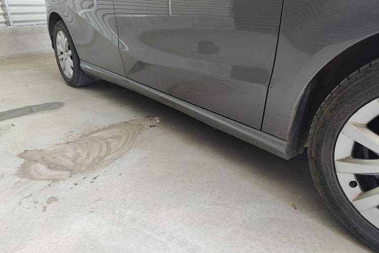 Used Mercedes-Benz B-Class 2016 B 180 Right Side Sill