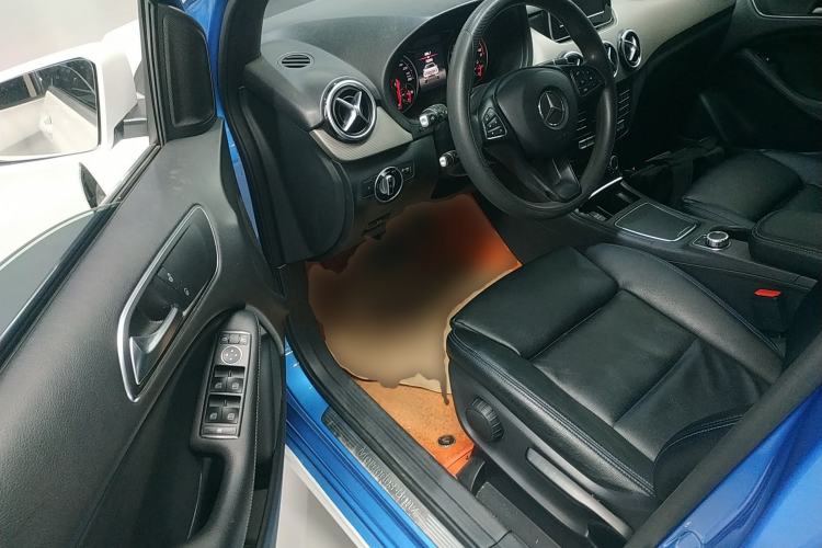 Used Mercedes-Benz B-Class 2016 B 180 Driver Seat