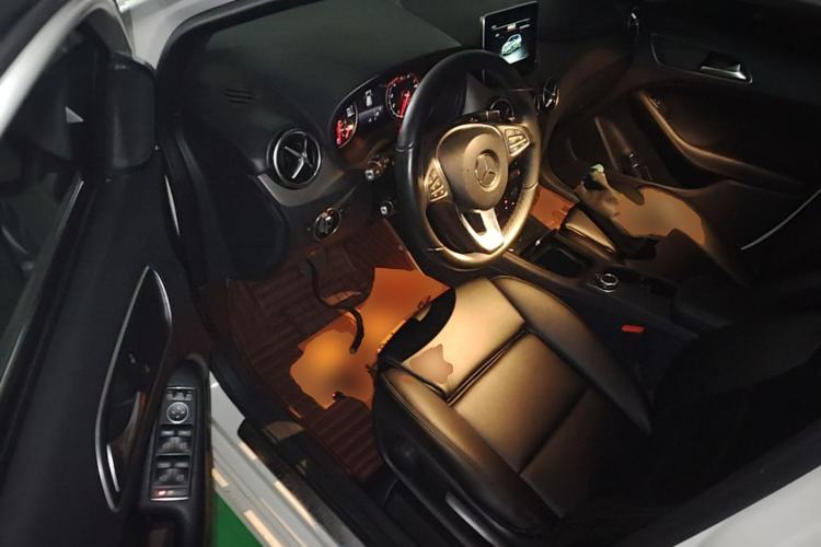 Used Mercedes-Benz B-Class 2016 B 180 Driver Seat