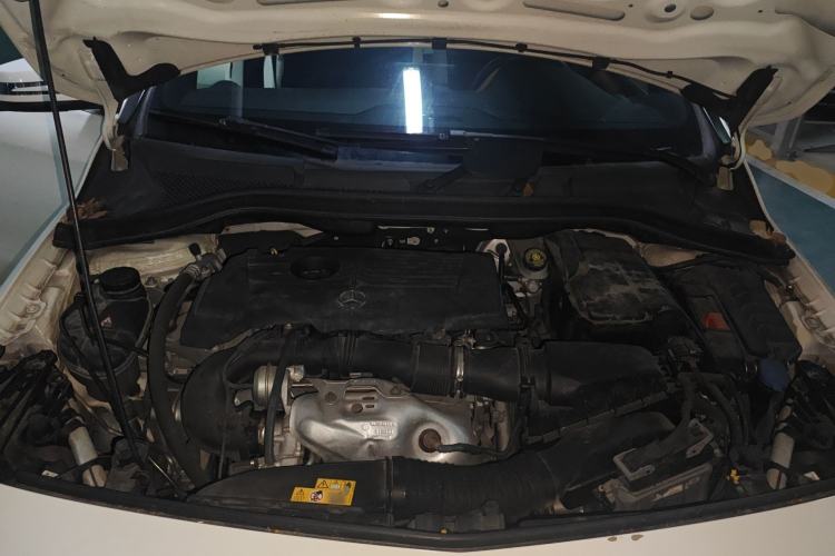 Used Mercedes-Benz B-Class 2016 B 180 Engine Bay