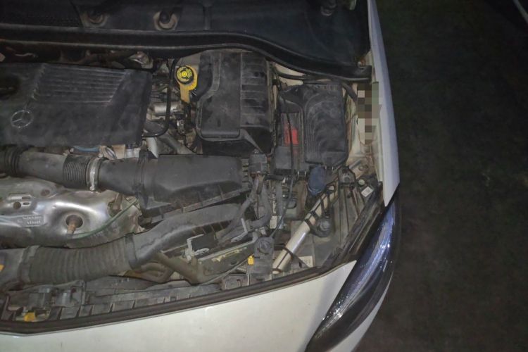 Used Mercedes-Benz B-Class 2016 B 200 Exclusive Edition Engine Bay Left