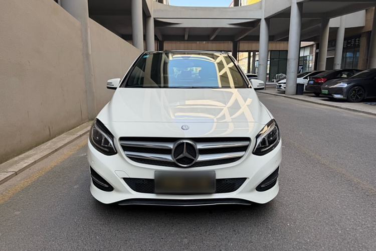 Used Mercedes-Benz B-Class 2016 B 200 Exclusive Edition Exterior 1