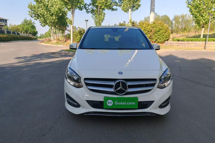Used Mercedes-Benz B-Class 2016 B 180 Exterior 1