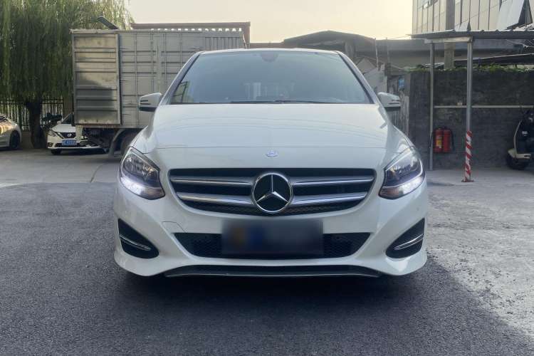 Used Mercedes-Benz B-Class 2016 B 180 Exterior 1
