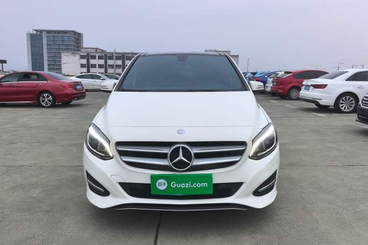 Used Mercedes-Benz B-Class 2016 B 200 Exclusive Edition Exterior 1