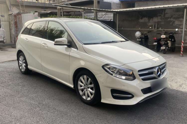 Used Mercedes-Benz B-Class 2016 B 180 Exterior 2