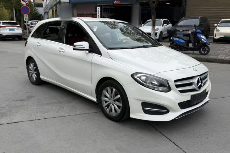 Used Mercedes-Benz B-Class 2016 B 180 Exterior 2