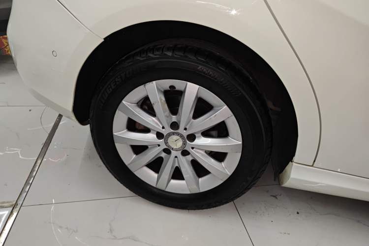 Used Mercedes-Benz B-Class 2016 B 180 Exterior 3