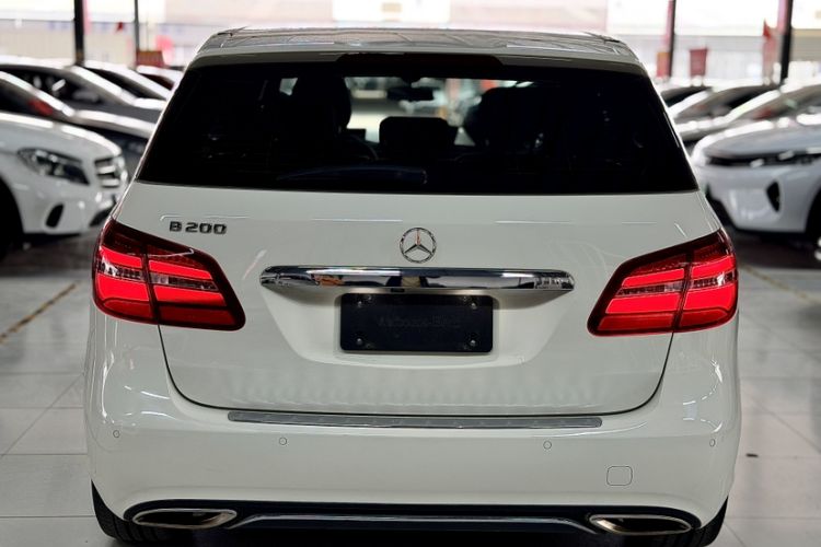 Used Mercedes-Benz B-Class 2016 B 200 Exclusive Edition Exterior 3