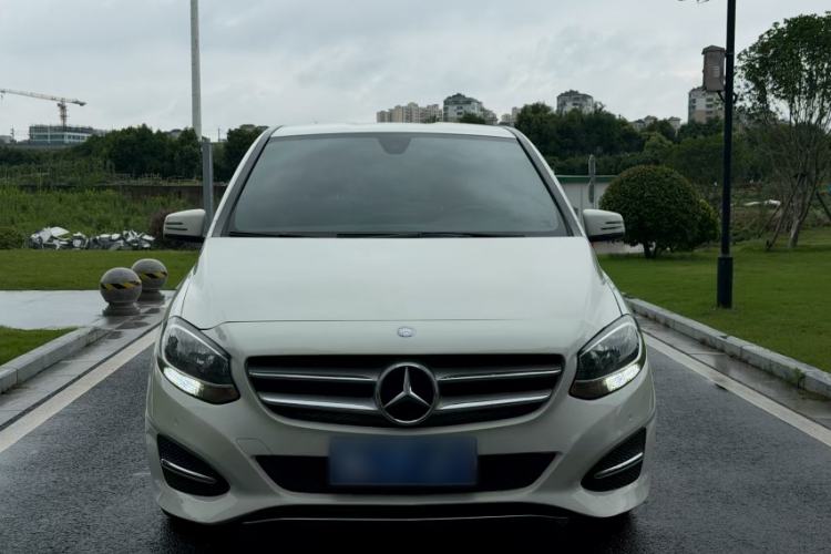 Used Mercedes-Benz B-Class 2016 B 180 Exterior 3