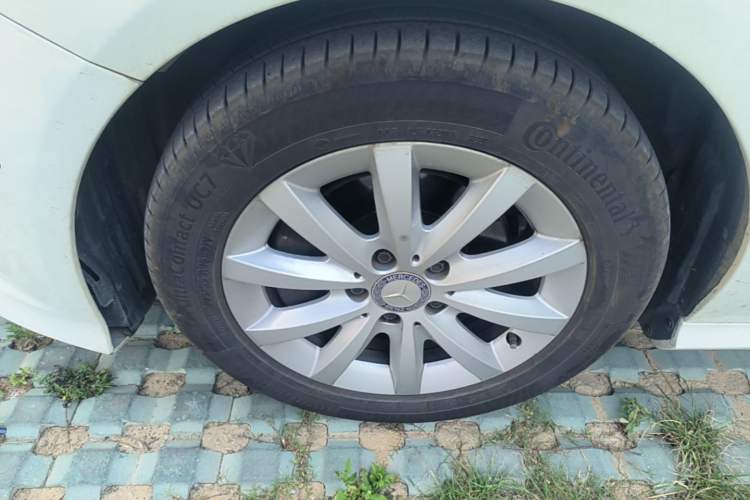 Used Mercedes-Benz B-Class 2016 B 180 Exterior 4