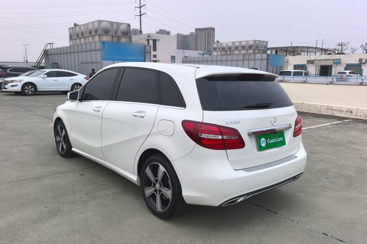 Used Mercedes-Benz B-Class 2016 B 200 Exclusive Edition Exterior 4