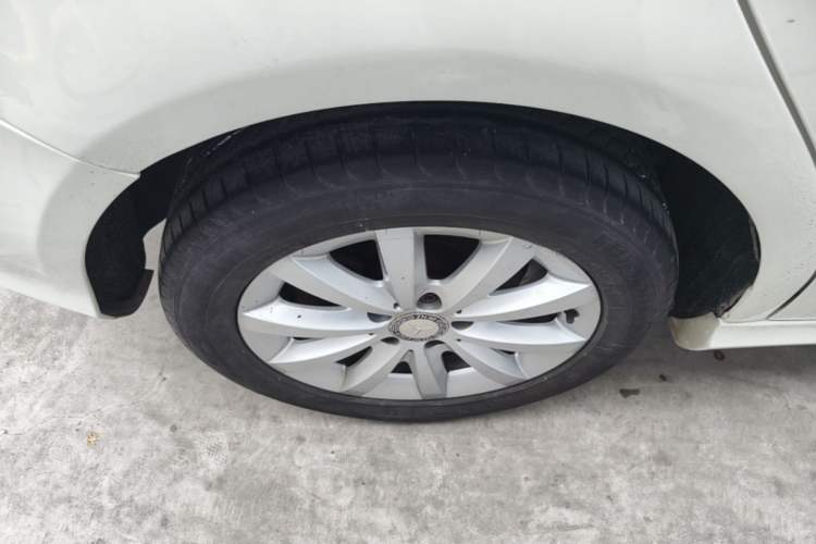 Used Mercedes-Benz B-Class 2016 B 180 Exterior 5