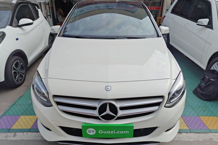 Used Mercedes-Benz B-Class 2016 B 200 Exclusive Edition Front