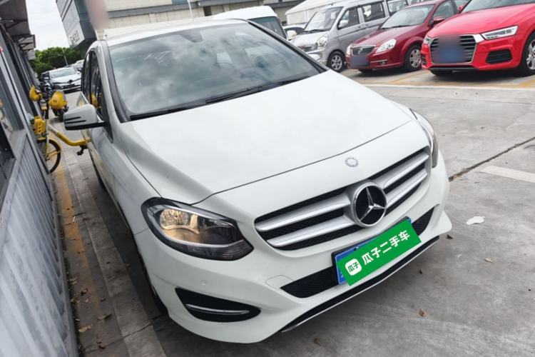 Used Mercedes-Benz B-Class 2016 B 180 Front Right 45 Deg