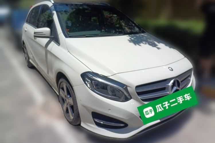 Used Mercedes-Benz B-Class 2016 B 200 Exclusive Edition Front Right 45 Deg
