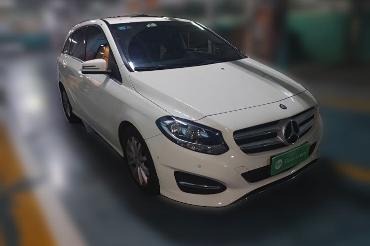 Used Mercedes-Benz B-Class 2016 B 180 Front Right 45 Deg