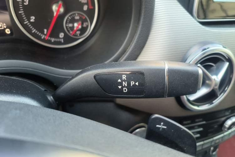 Used Mercedes-Benz B-Class 2016 B 180 Gear Lever