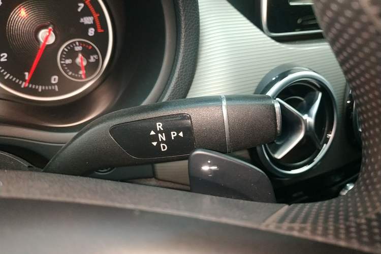 Used Mercedes-Benz B-Class 2016 B 180 Gear Lever