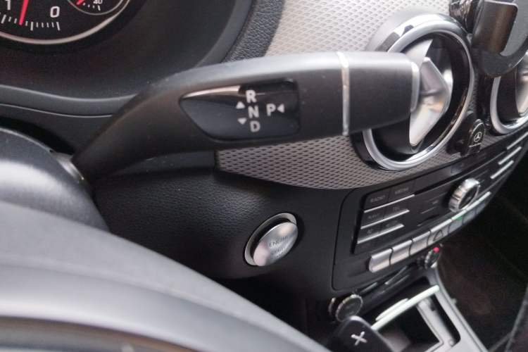 Used Mercedes-Benz B-Class 2016 B 200 Exclusive Edition Gear Lever