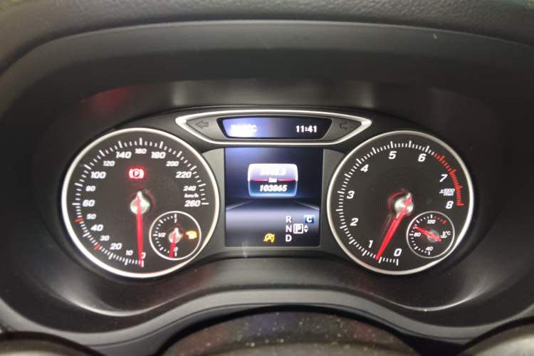 Used Mercedes-Benz B-Class 2016 B 180 Instrument Cluster