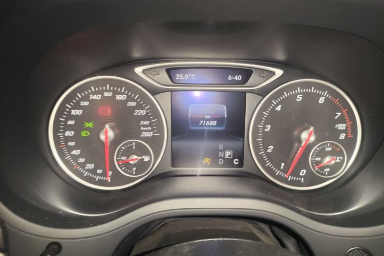 Used Mercedes-Benz B-Class 2016 B 180 Instrument Cluster