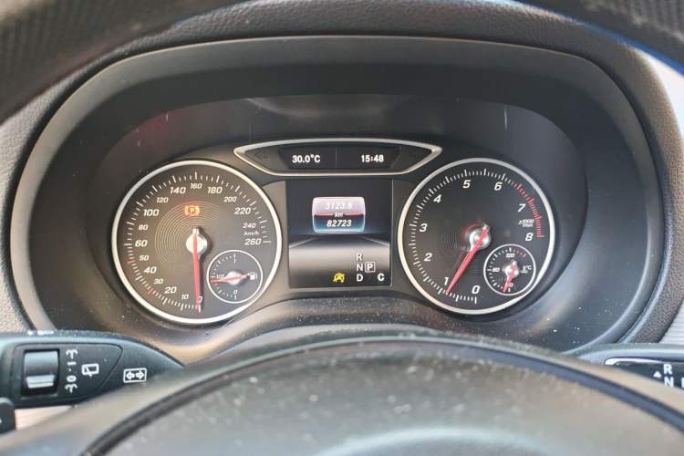 Used Mercedes-Benz B-Class 2016 B 180 Instrument Cluster