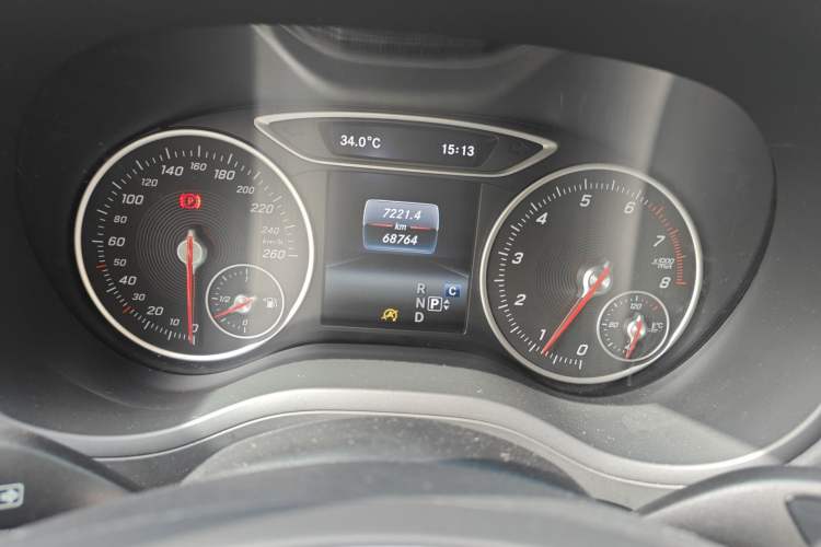 Used Mercedes-Benz B-Class 2016 B 200 Exclusive Edition Instrument Cluster