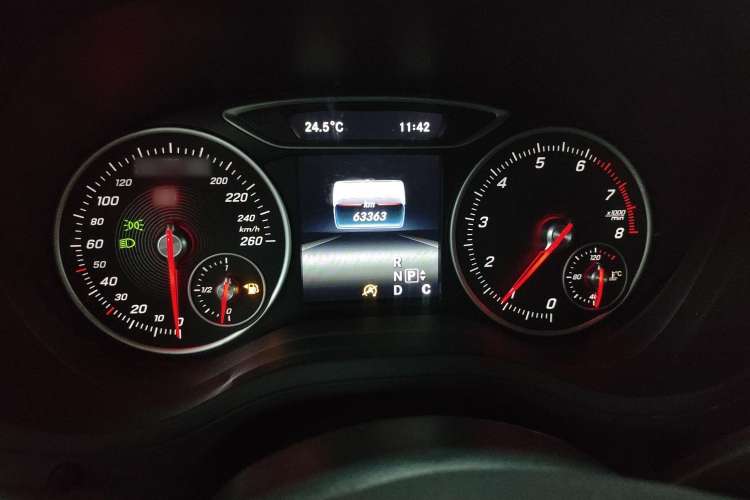 Used Mercedes-Benz B-Class 2016 B 180 Instrument Cluster
