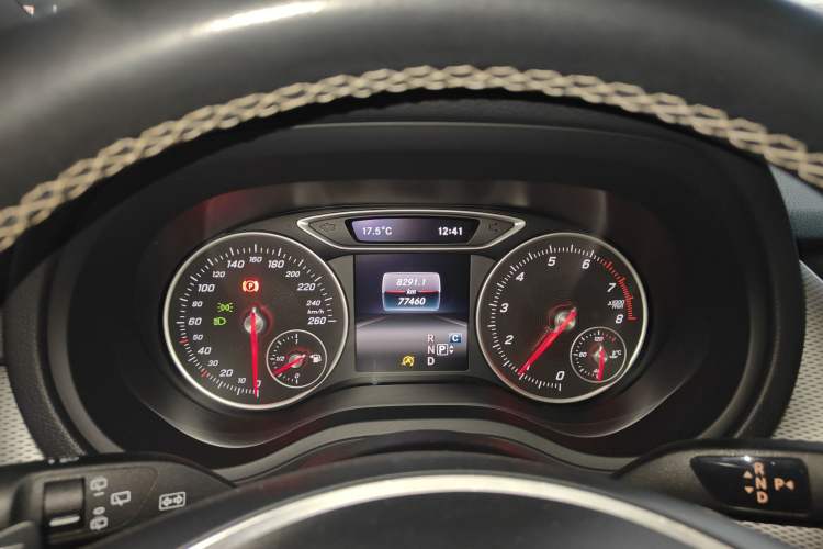 Used Mercedes-Benz B-Class 2016 B 200 Exclusive Edition Instrument Cluster