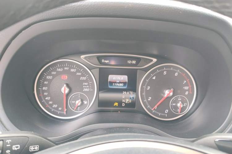 Used Mercedes-Benz B-Class 2016 B 180 Instrument Cluster