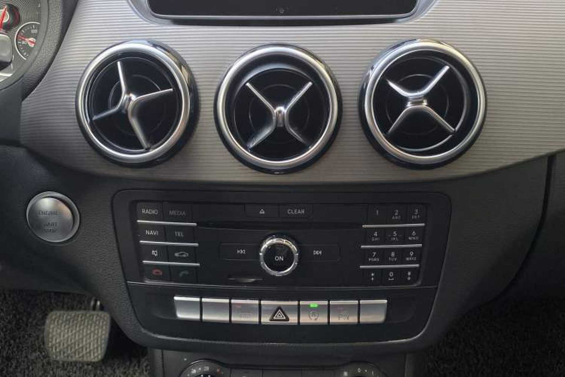 Used Mercedes-Benz B-Class 2016 B 180 Interior 4