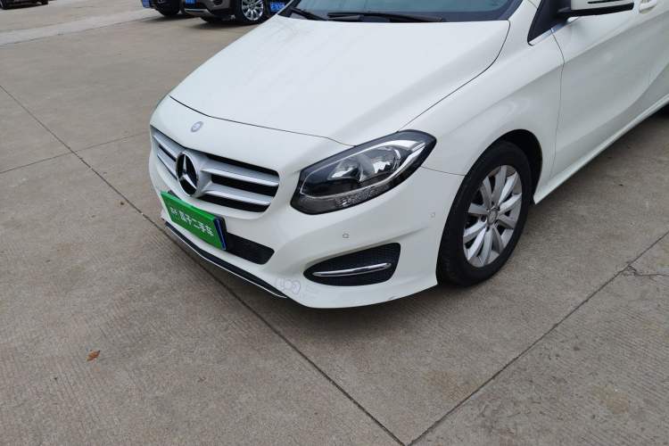 Used Mercedes-Benz B-Class 2016 B 180 Left Front Headlight