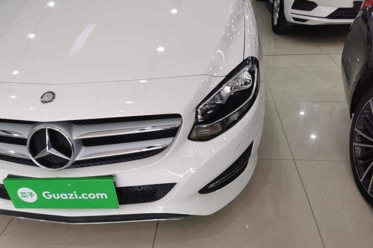 Used Mercedes-Benz B-Class 2016 B 180 Left Front Headlight