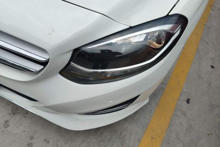 Used Mercedes-Benz B-Class 2016 B 180 Left Front Headlight