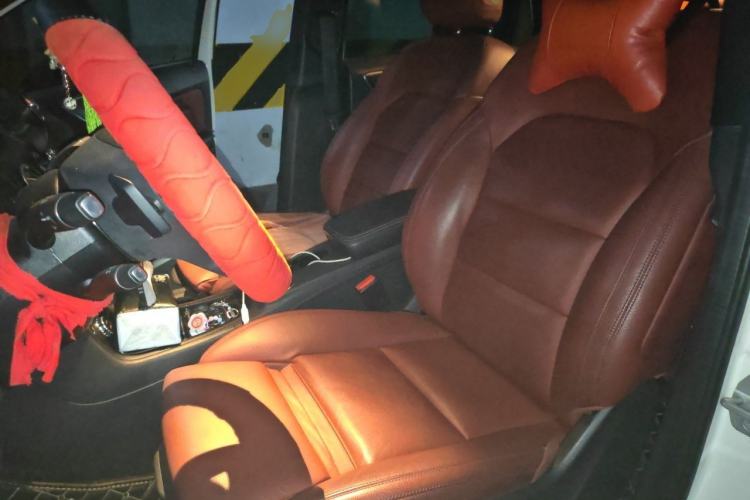 Used Mercedes-Benz B-Class 2016 B 200 Exclusive Edition Left Front Seat