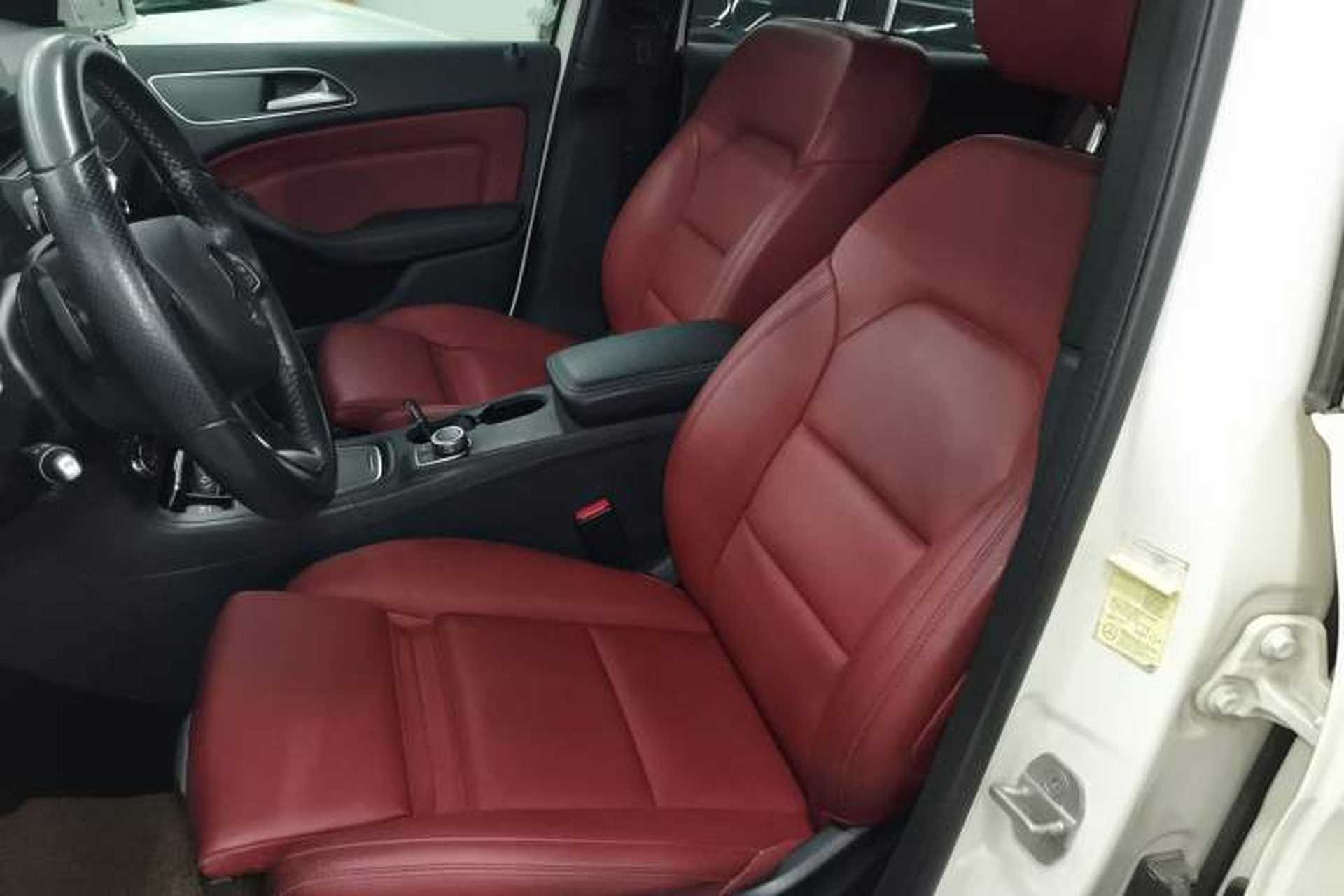 Used Mercedes-Benz B-Class 2016 B 200 Exclusive Edition Left Front Seat