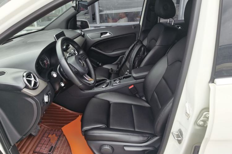 Used Mercedes-Benz B-Class 2016 B 180 Left Front Seat