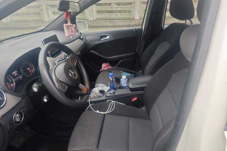 Used Mercedes-Benz B-Class 2016 B 180 Left Front Seat